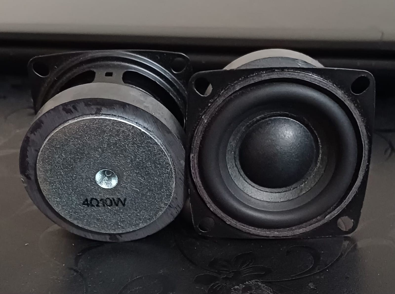 2 inch 4 ohm 10W Full Range Speaker mini boom box add image up side